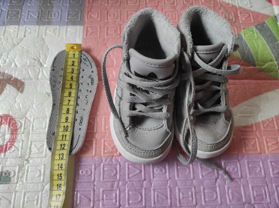 Кросовки ,хайтопы детские