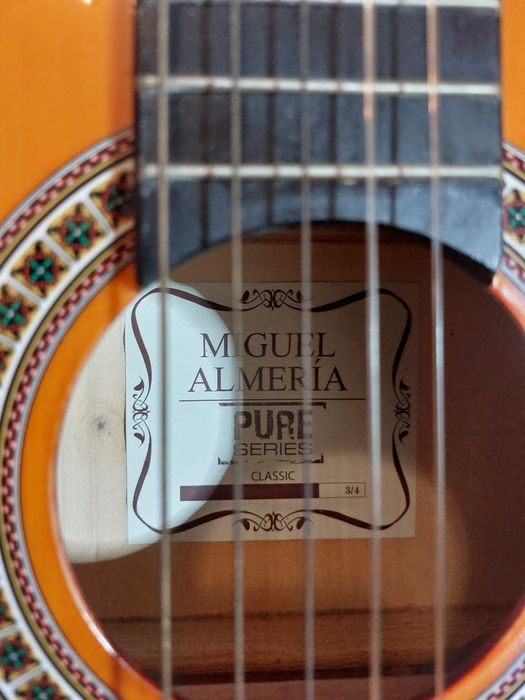 Gitara  hiszpańska " Miguel Almeria "