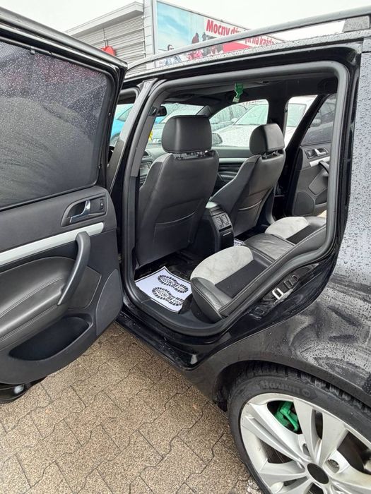 W ofercie spoko auta Skoda octavia VRS/2.0 turbo benzyna/Manual