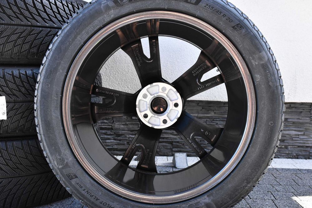 Nowe koła zimowe OEM SKODA Elroq Enyaq 20" Michelin 2025r