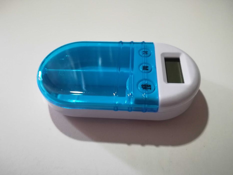 Caixa dispensador medicamentos com alarme
