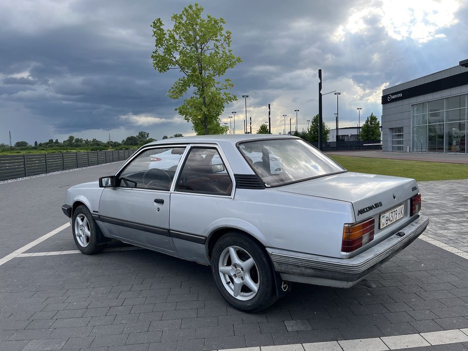 Opel Ascona  1.6
