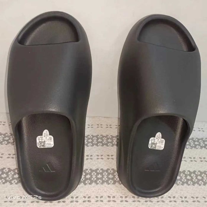 Adidas Yeezy Slide Czarny 37