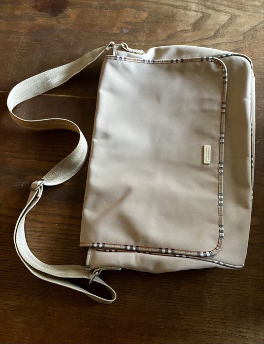 Saco Burberry como novo