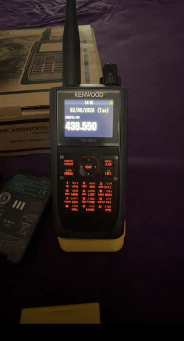 Radio Kenwood TH-d74
