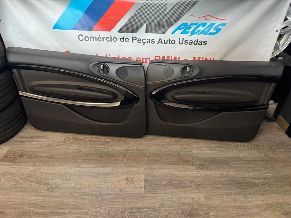 Bancos e quartelas MINI R61 Paceman