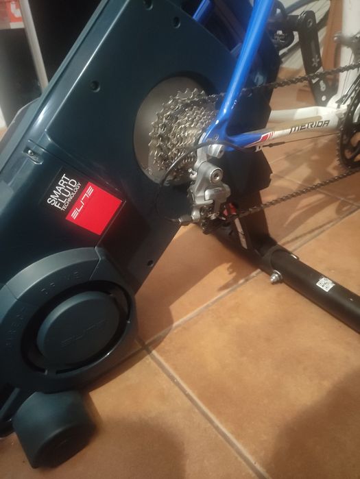 Rolo de bicicleta indoor Elite Turno Smart Trainer