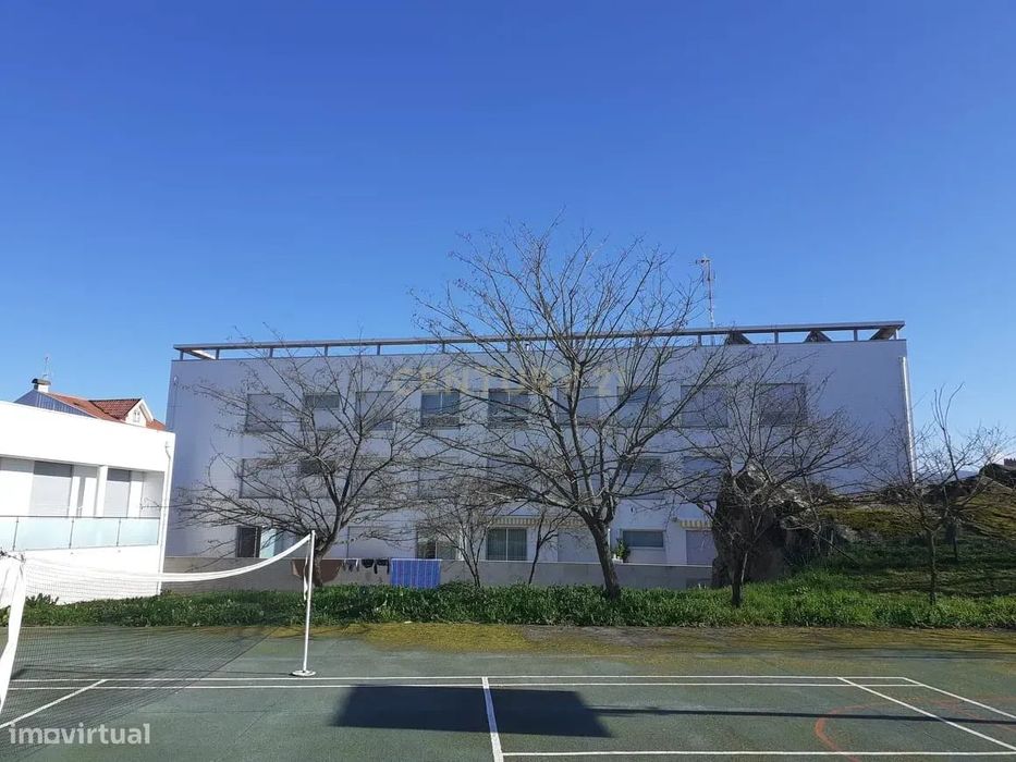 Apartamento quase novo, no centro da cidade de Chaves