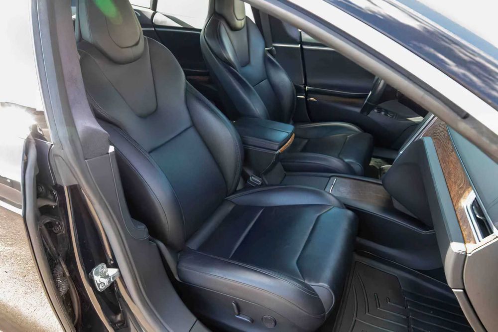 Tesla Model S P100D      2017