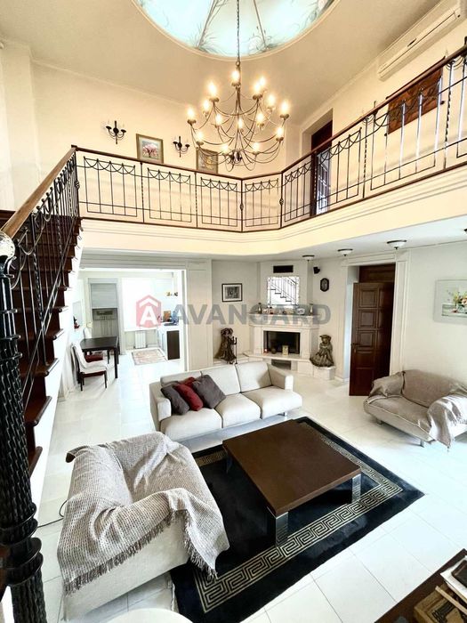 Лондонська атмосфера у центрі Дніпра!