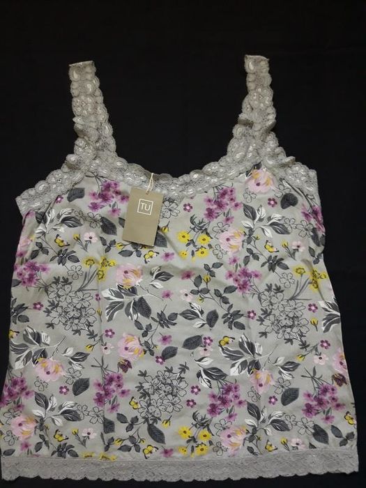 Крутой домашний костюм майка и бриджи в цветочный принт tu