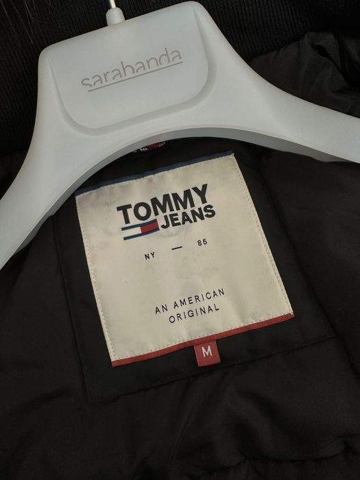 Зимняя куртка Tommy Hilfiger M размер