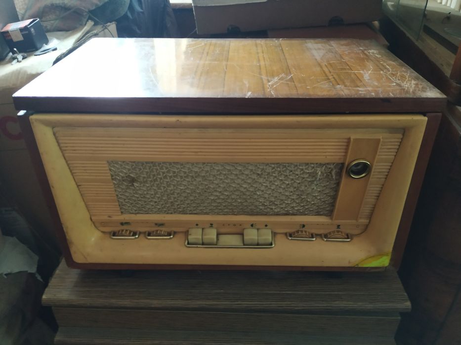 Магнітофон бобінний Дніпро