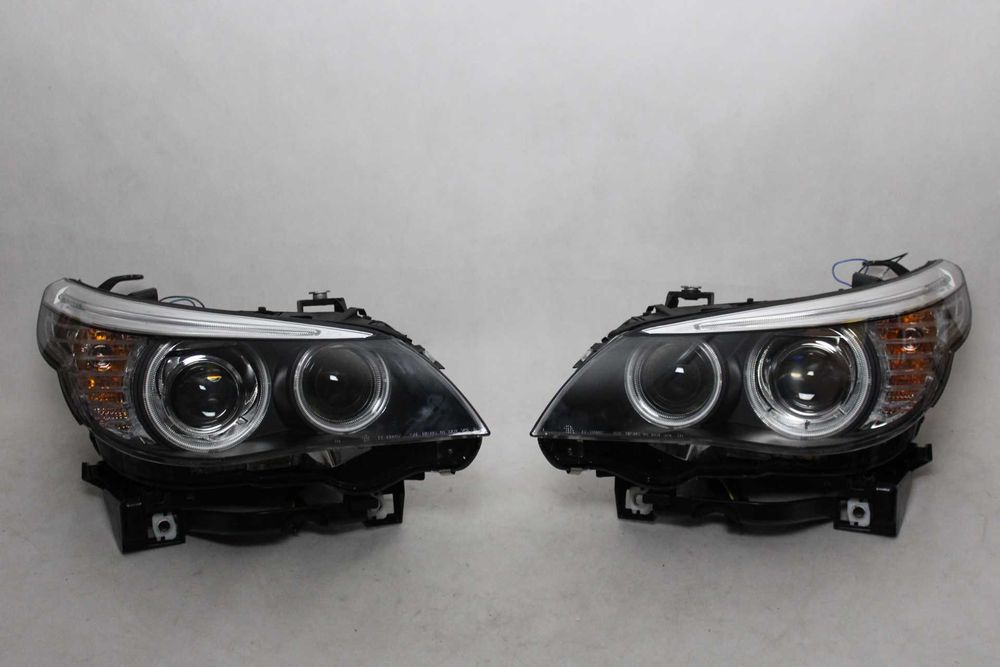 Reflektory Lampy przednie przód BMW E60 E61 05-07 D1S XENON RINGI LED