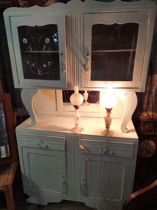 Louceiro antigo em bom estado