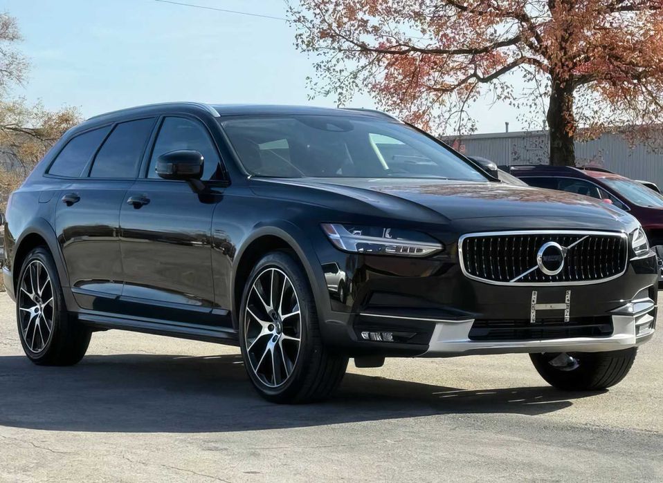 Volvo V90 Cross Country T6      2020