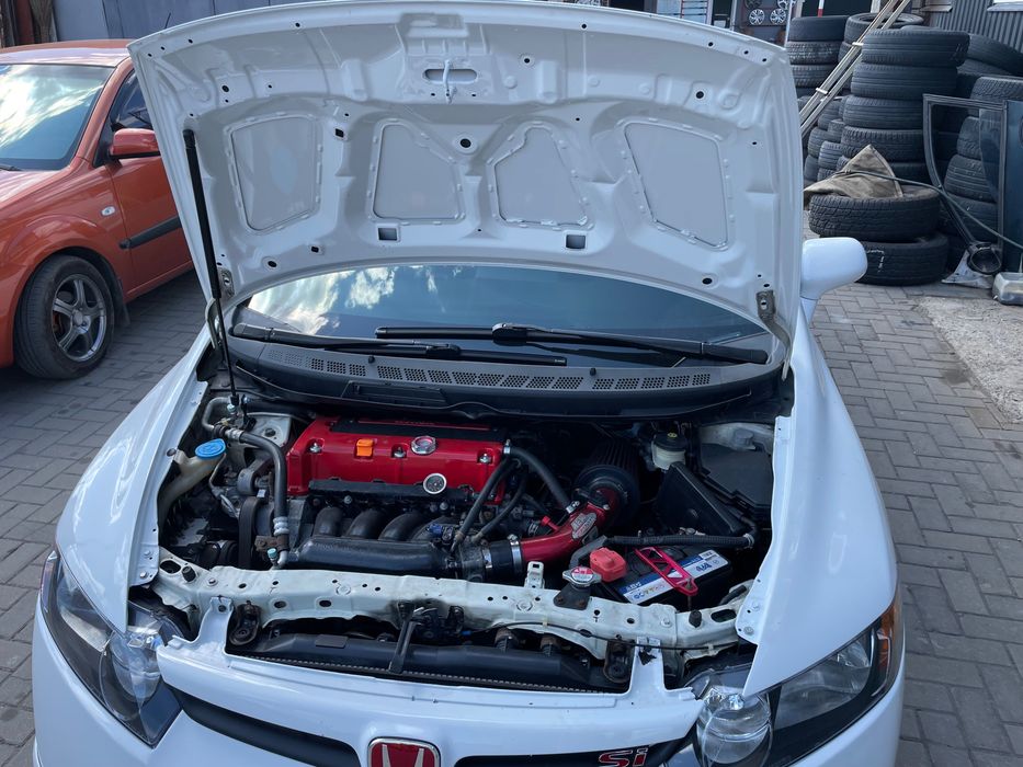 Клапанная крышка К20/К24 (Honda Civic/Accord) (красный глянец)