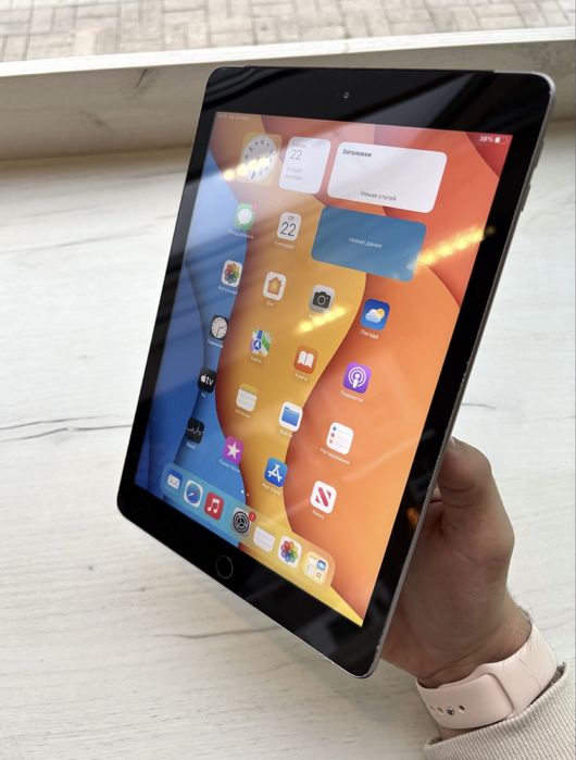 Повний ідеал IPad 5 LTE Siver Gray