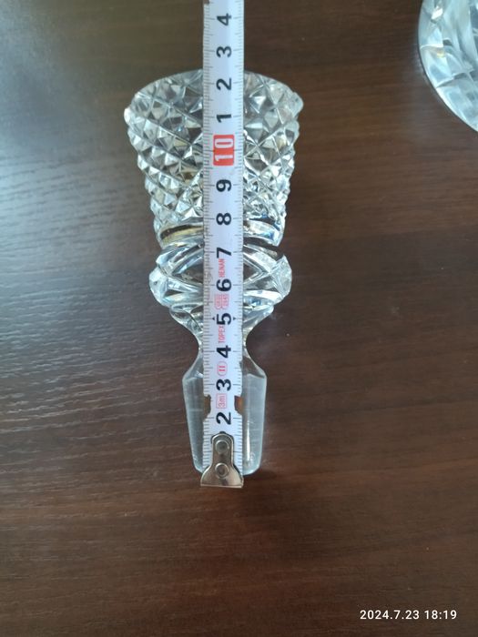 Kryształowa karafka