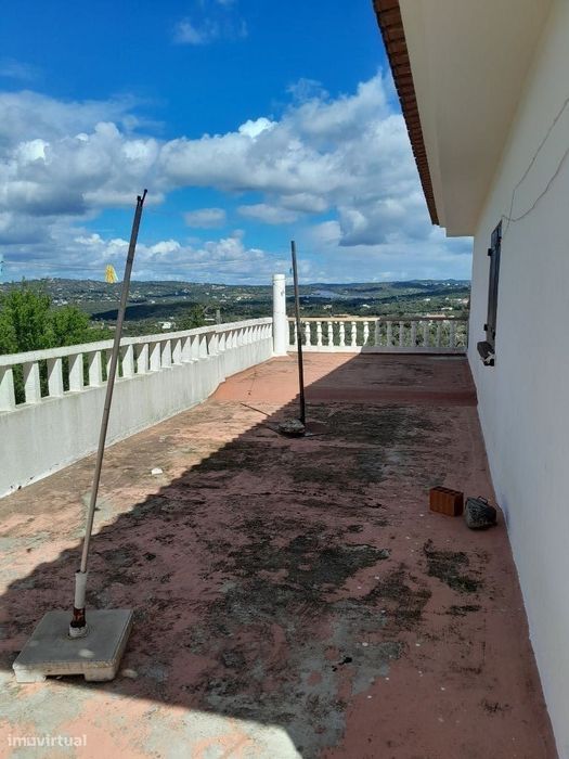 Moradia T3 C/ Negócio Goldra Cima