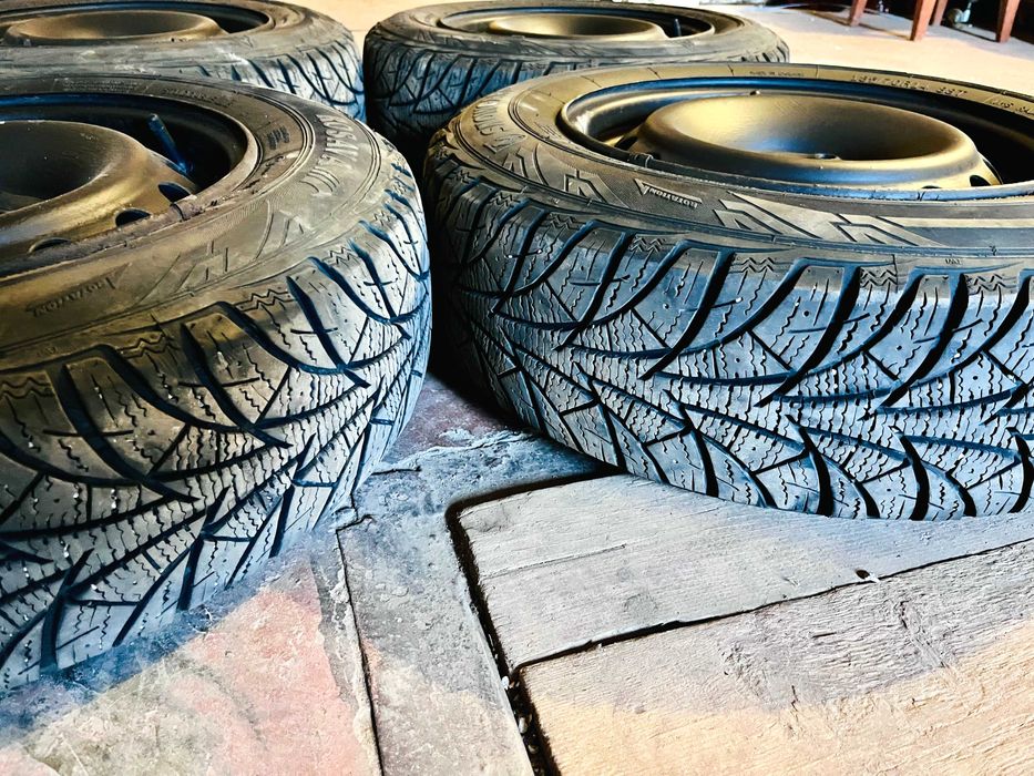 Зимние колеса в сборе 185/70 R14 Идеал + Колпаки