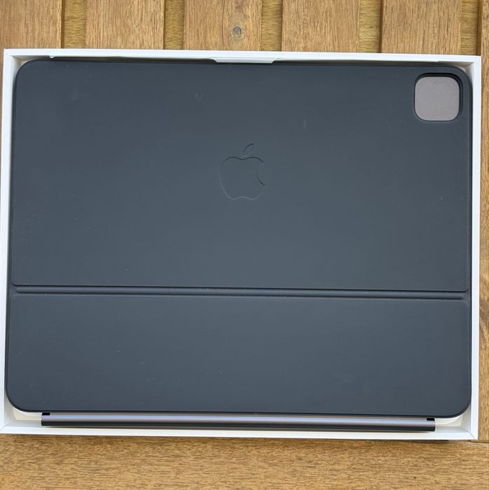 Apple Magic Keyboard iPad Pro 13 Preto