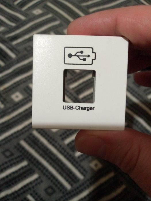 Розетка USB для зарядки OBO Bеttermann