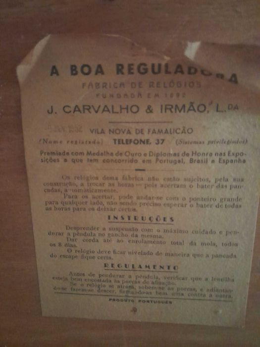 Relógio de parede antigo ( 1952)