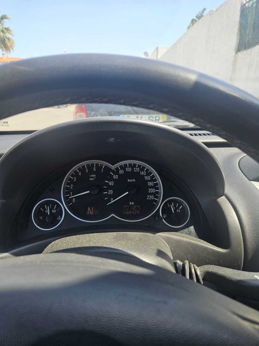 Vende-se "Opel Corsa C"