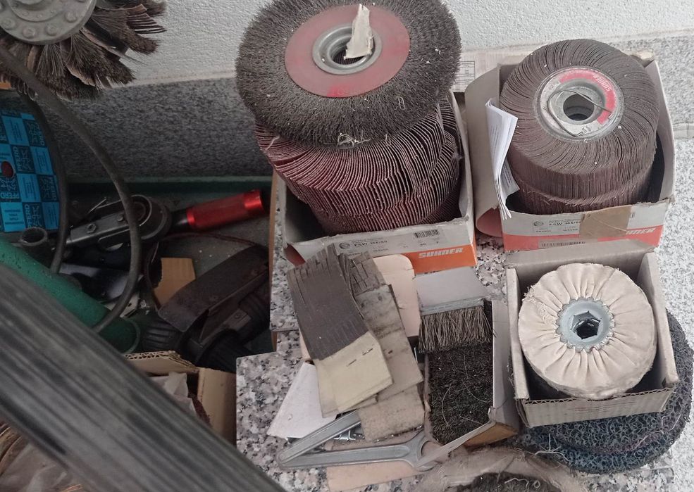 Lixadeira Suhner Rotar DKM-6 em óptimo estado com todos os acessórios