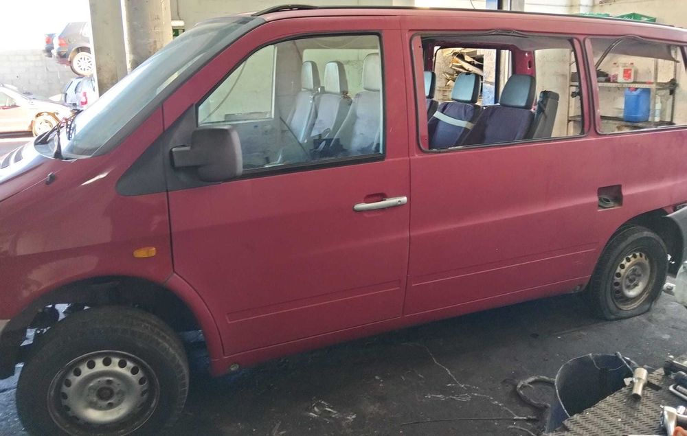 Mercedes Vito para peças
