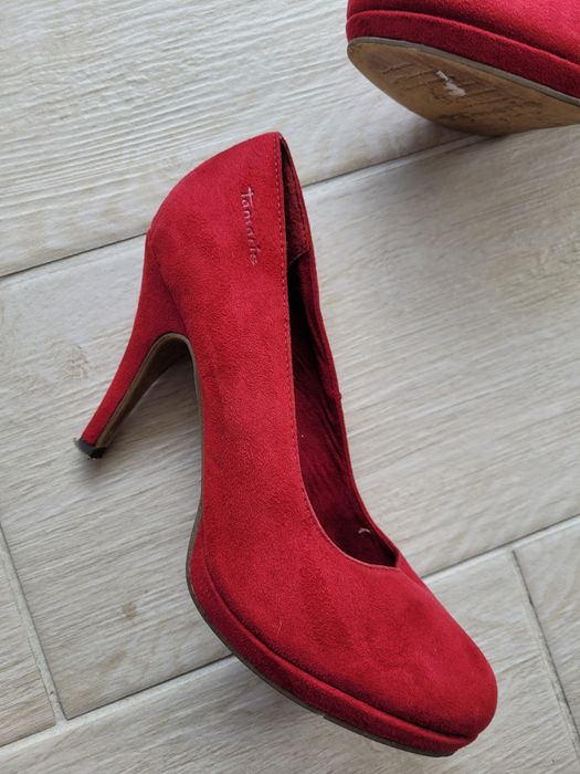 Bordowe buty szpilki czółenka zamszowe Tamaris 37