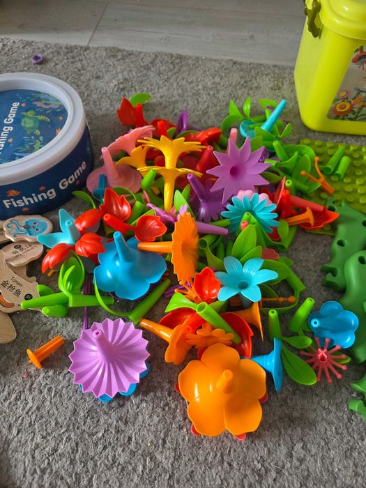 Klocki Kwiatki ogrodowe i Fishing Game