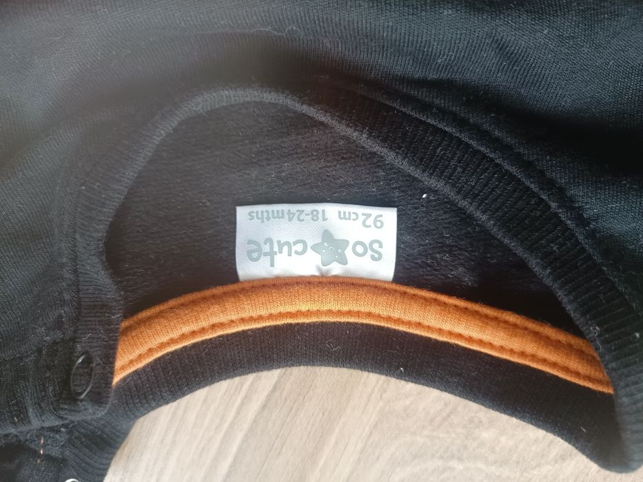 Bluza z duchem na Halloween, duch świeci w ciemnosci