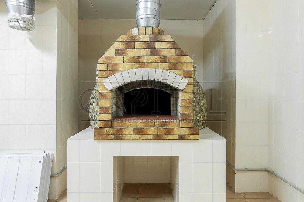 Окремо стояча клініка з обладнанням і технікою, 2500м, Дарницький р-н