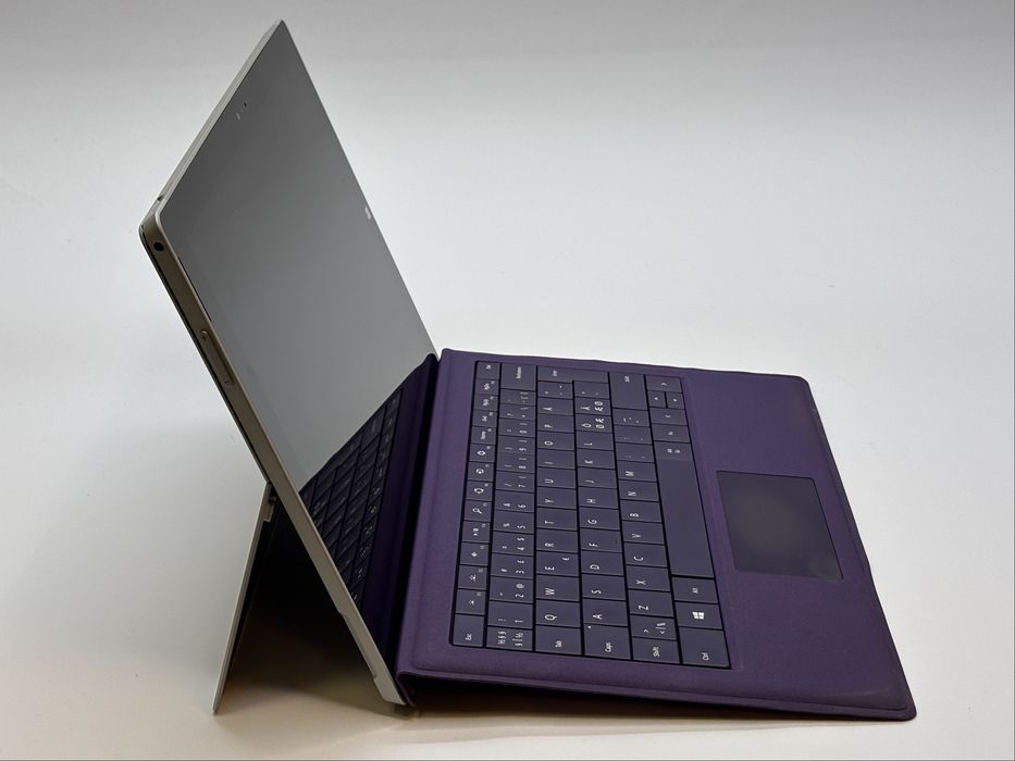 Laptop Microsoft Surface 1631 / Win8Pro/ 128GB