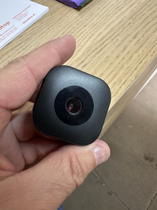 Smart camera com iman