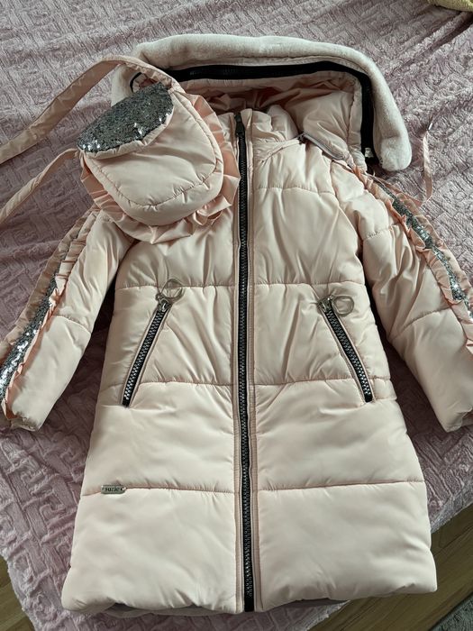 Продам курточку для дівчинки!