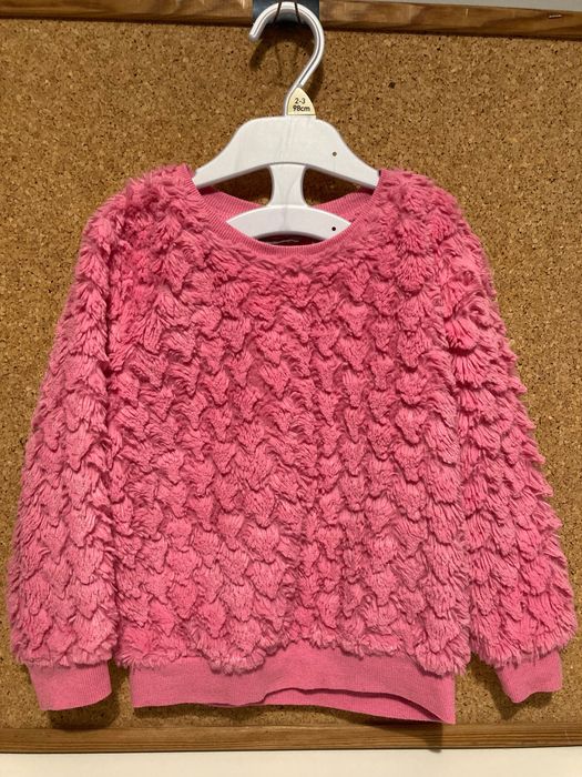 różowa puchata bluza 104