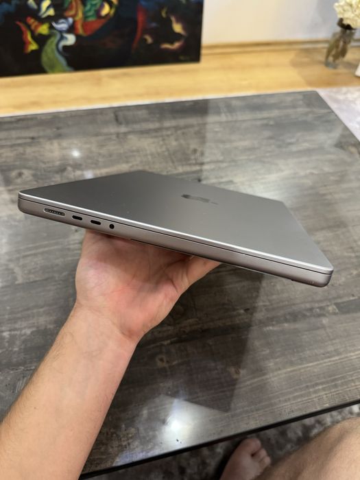 Macbook pro 16” M1 pro 16gb/512gb батарея 93%