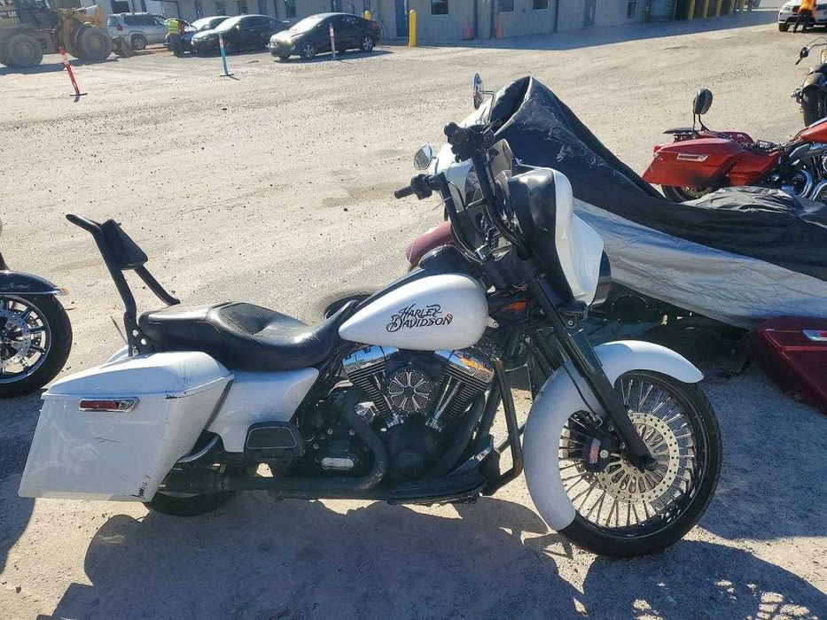 Harley-Davidson FLHX Street Glide