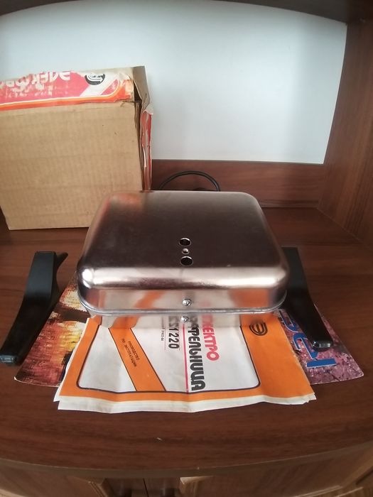 Електровафельниця срср ласунка  протівень