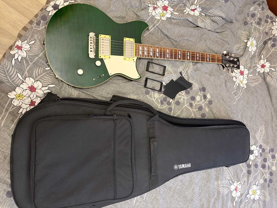 Електрогітара Yamaha REVSTAR RS620 (Snake Eye Green)
