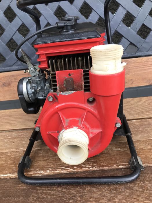 Помпа бензинова, мотопомпа, насос бензиновий водяний,