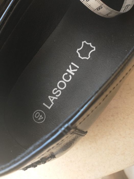 Mokasyny skórzane lakierowane Lasocki