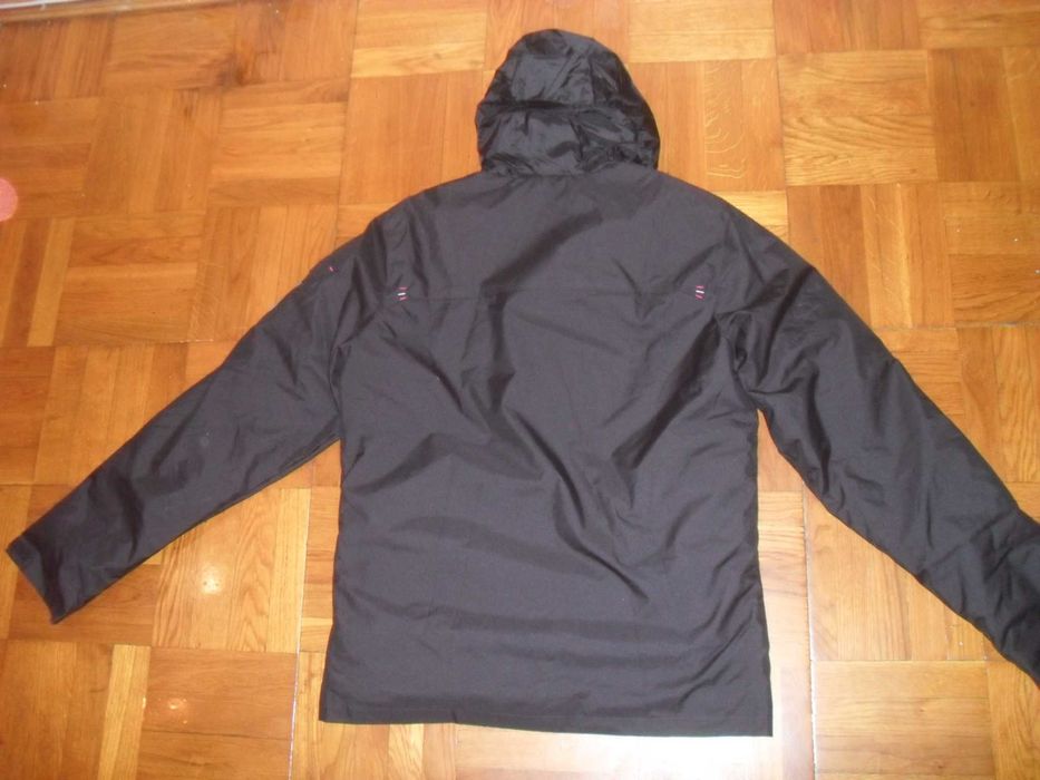 Куртка женская WED'ZE ( Decathlon ) лыжная , размер S ( 36-38 )