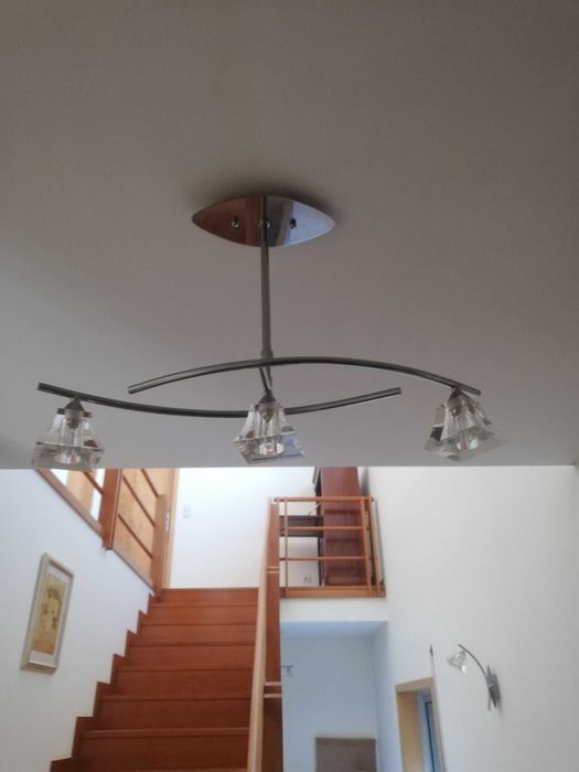 Lustre de entrada