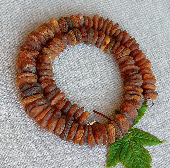 Буси із натурального лікувального  бурштину, крупніші намистини