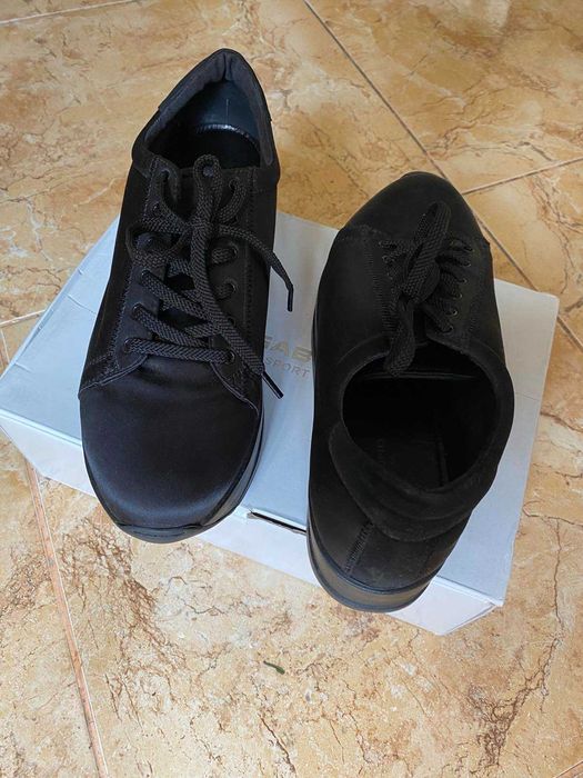 Кроссовки "Vegabond", женские, стильные, черные, на высокой подошве.