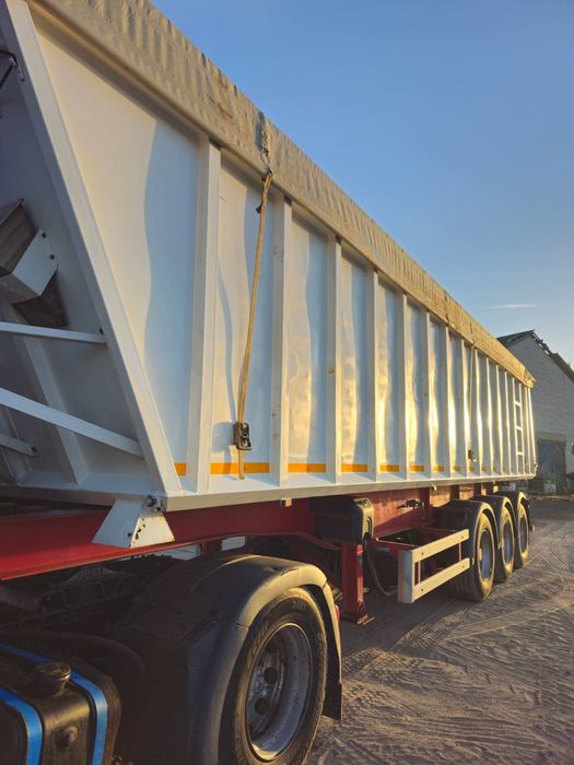 Напівпричіп самоскид